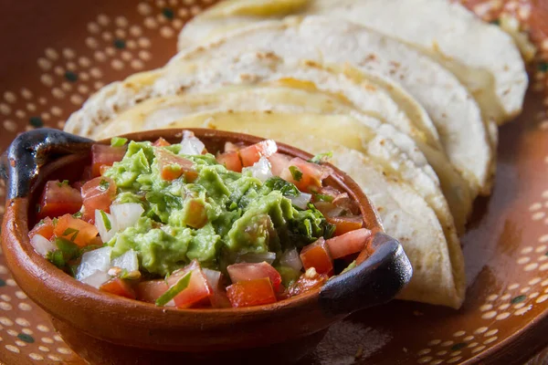 Quesadilla Tradicional Mexicana Salsa Guacamole — Foto de Stock