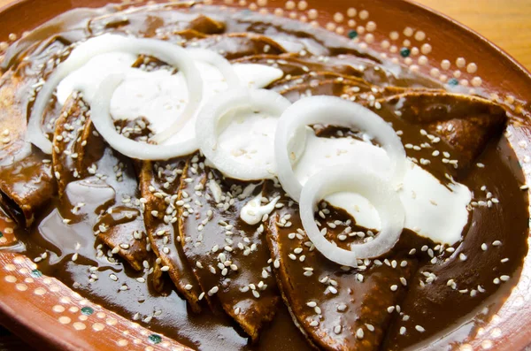 Enchiladas Mexicanas Tradicionales Salsa Mole —  Fotos de Stock