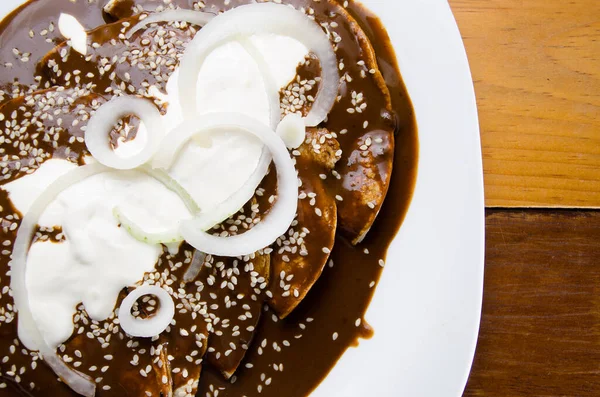 Tradicional Mole Enchiladas Mexicanas — Foto de Stock