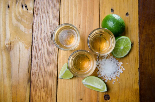 Tequila Mexicano Tiros Com Sal Limão — Fotografia de Stock