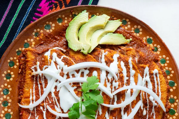 Παραδοσιακά Μεξικανική Κόκκινο Enchiladas — Φωτογραφία Αρχείου
