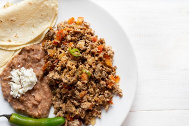 Geleneksel yumurtalı Meksika machakası.