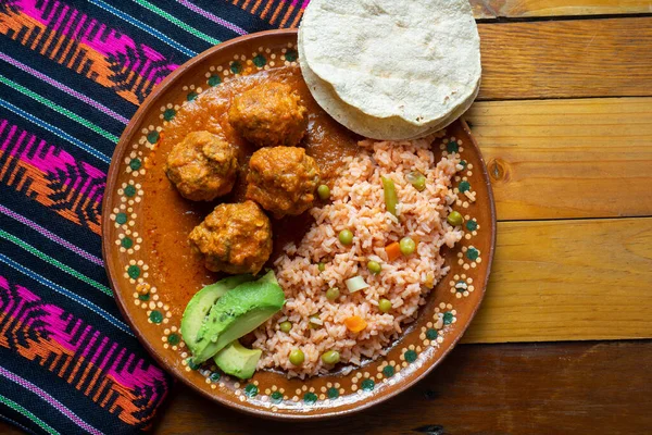 Albóndigas Mexicanas Tradicionales Con Arroz Rojo — Foto de Stock