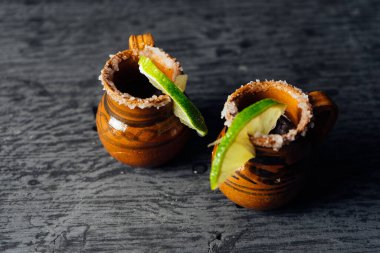 Tarritolu Meksika tekilası.