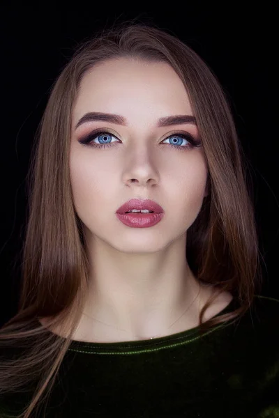 Brown hair blue eyes Images - Search Images on Everypixel