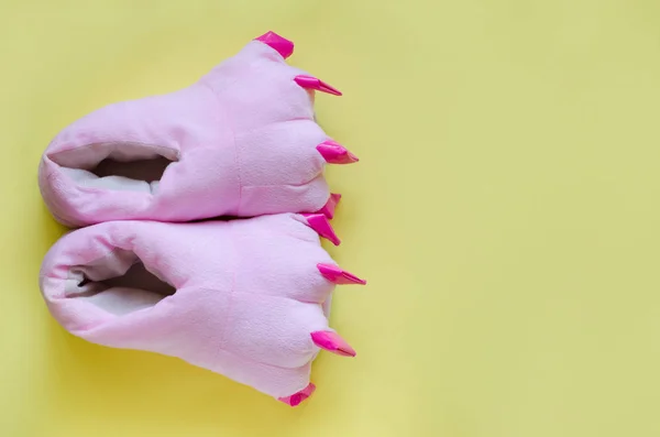 Pair Cute Pink Monster Foot Slippers Big Claws Yellow Background — Stock Photo, Image