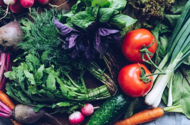 Çeşitli çiğ organik sebzeler ile arka plan dokusu