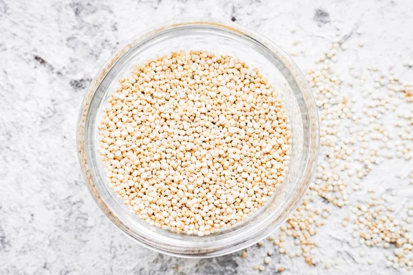 Boabe de quinoa albă — Fotografie, imagine de stoc