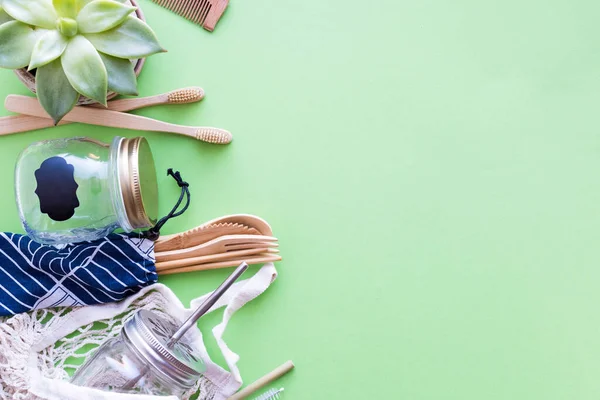 Geen Afval Concept Katoenen Zak Bamboe Bestek Tandenborstels Glazen Potten — Stockfoto