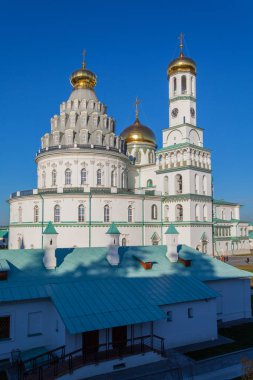 Diriliş manastır veya yeni Kudüs Manastırı Rus Ortodoks Kilisesi Moskova Oblast büyük bir manastır var.