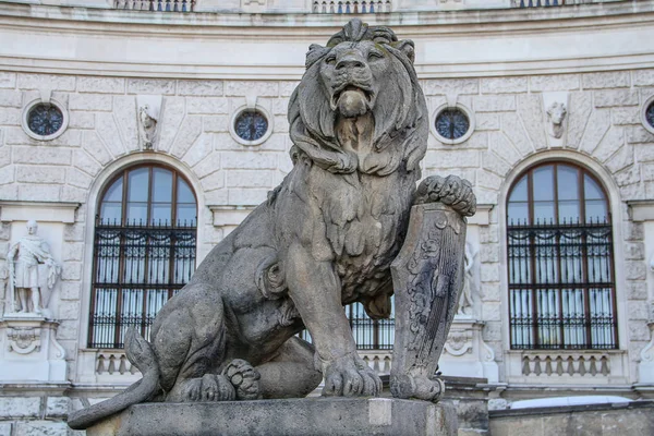 ウィーンにおける獅子の彫刻 オーストリア — ストック写真