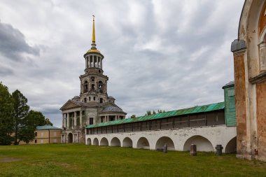 Bir Belltower ile Kutsal Görüntü Kurtarıcı Kilisesi