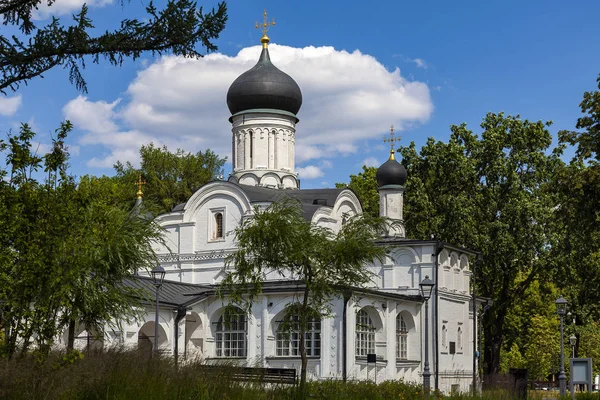 Vit Sten Ortodoxa Kyrkan Zaryadye Moskva — Stockfoto