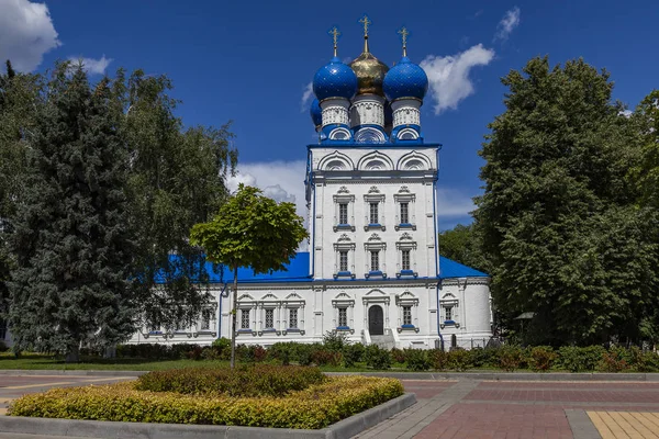 Ancienne Église Orthodoxe Avec Dômes Bleus Dorés — Photo