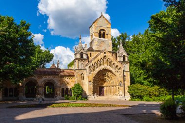 Varoshliget Park'taki Vajdahunyad Kalesi (Budapeşte, Macaristan)