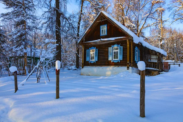 Old Time Blackened Wooden House Surrounded White Snowdrifts — Stock Photo, Image