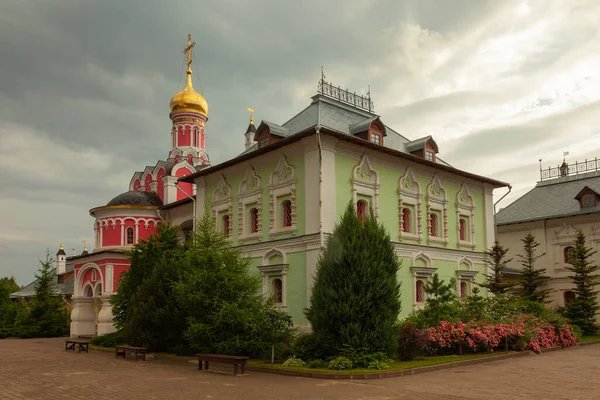 Pavlovskaya Sloboda köyündeki Kutsal Bakire Meryem 'in Anonsları Kilisesi. Moskova bölgesi, Rusya