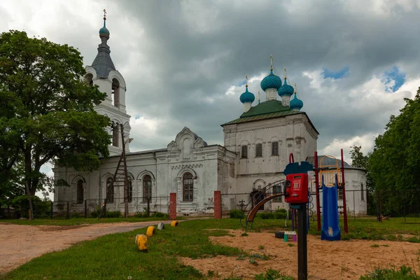 Porechye Tver Bölgesinde Bakire Doğumu Kilisesi Rusya — Stok fotoğraf
