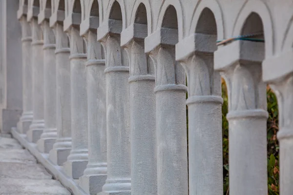 Невероятные Каменные Столбы Древней Лестницы — стоковое фото