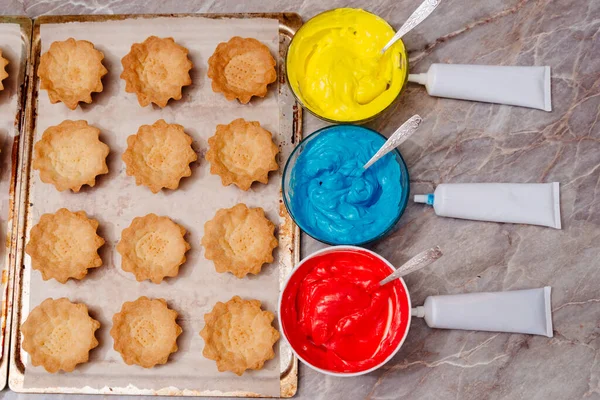 Bolsas Pastelería Con Crema Colores Interior Colorantes Alimenticios Proceso Hacer — Foto de Stock