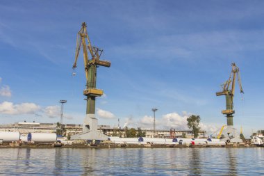 Liman vinçler Gdansk. Polonya