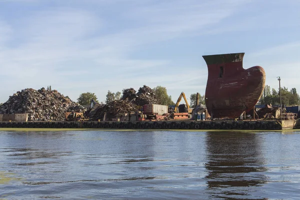 Una Enorme Pila Chatarra Gigantesco Kiel Metal Puerto Gdansk Polonia — Foto de Stock