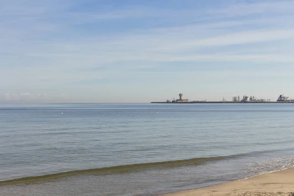 Costa Del Mar Báltico Cerca Gdansk Vista Refinería Petróleo Polonia — Foto de Stock