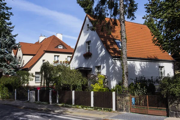 Calle Encuentra Pequeño Pueblo Sopot Polonia — Foto de Stock