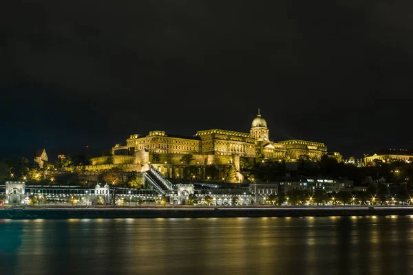 Budai Vár Éjszakai Budapesten Duna Partján Magyarország — Stock Fotó