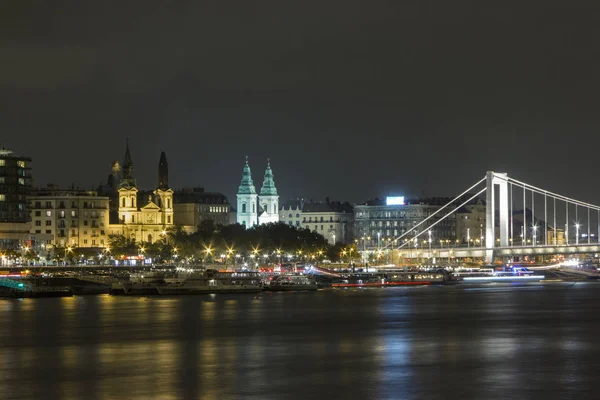 Natt Utsikt Över Floden Donau Och Broar Budapest Ungern — Stockfoto