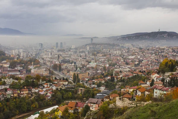 Vista Desde Punto Más Alto Sarajevo Niebla Mañana Bosnia Herzegovina — Foto de Stock