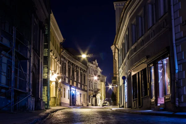 Rue Étroite Dans Vieille Ville Vilnius Nuit Lituanie — Photo