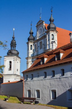 Vilnius Eski Şehir güzel tarihi kilise. Litvanya.