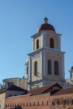 Vilnius Eski Şehir güzel tarihi kilise. Litvanya.