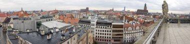 Wroclaw şehrinin en yüksek noktasından görünümü. Polonya