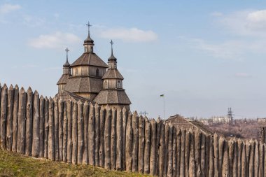 Zaporizhzhia 'daki Khorytsa adasındaki ahşap kilise. Ukrayna
