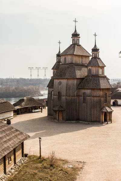 Pohled Dřevěný Kostel Národní Rezervaci Zaporizhzhia Sich Ostrově Khortytsia Zaporizhzhia — Stock fotografie