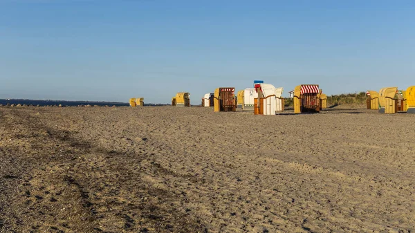 Sedie Spiaggia Sulla Spiaggia Del Mar Baltico — Foto Stock