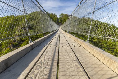 biri bir en büyük ip köprüler