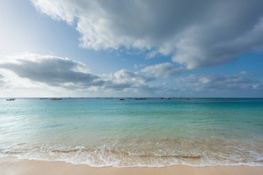 Santa Maria, Sal, Cape Verde, Cabo Verde Atlas Okyanusu'nda güzel ve sakin suların