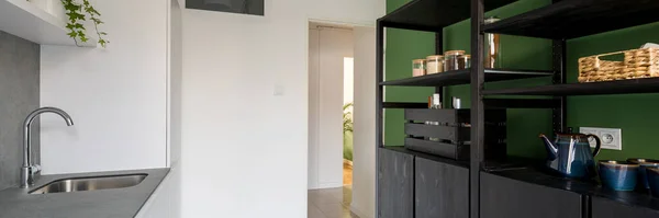Panorama Cozinha Com Aparador Madeira Vintage Armário Branco Moderno Bancada — Fotografia de Stock