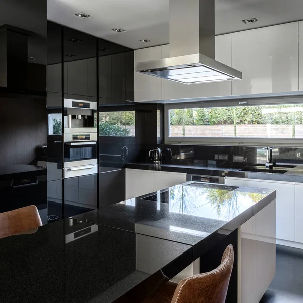 Luxury Designed Black White Kitchen Elegant Kitchen Island Dining Area — Stock Photo, Image