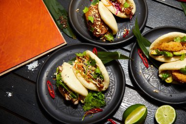 üç asya yemekleri seti