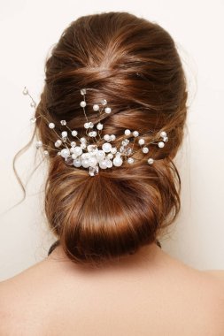 Kadın saç modeli, arka görüş