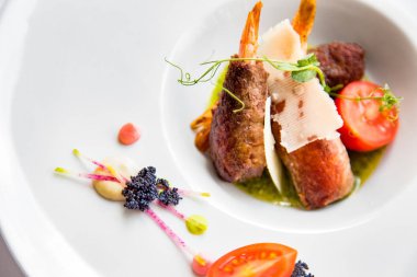 Hamurda kızarmış karides.