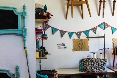 Vintage Sandalyeler Dükkan Detay