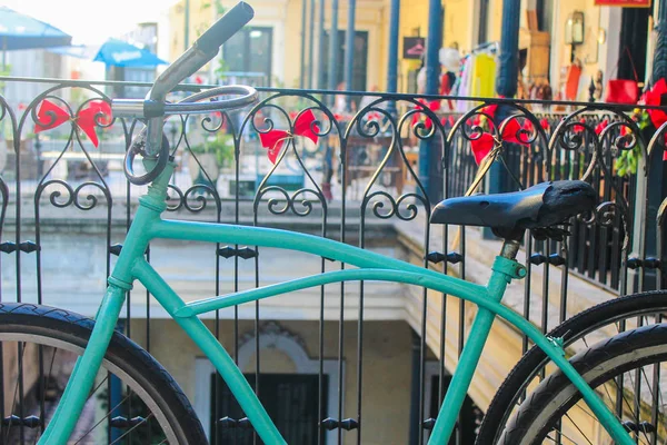 Turkuaz Vintage Bisiklet Retro