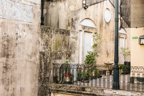 Antik Duvar Balaustrade Rustik