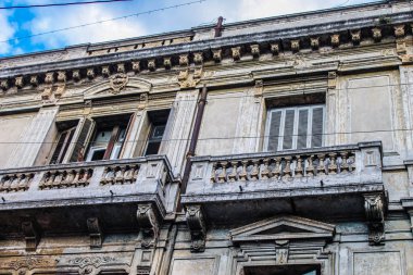 Vintage Yapı Caddesi Cephe
