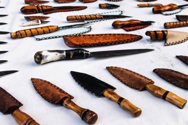 Bıçaklar Arka Plan Nesneleri Tablosu